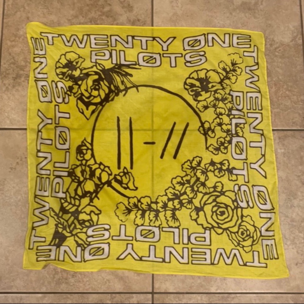 Twenty One Pilots bandana